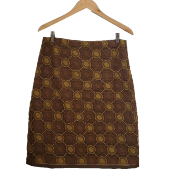 Boden Amaranth Embroidered Skirt in Olive Green - Picture 2 of 8